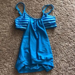 NWOT Unbranded Tankini Striped Swimsuit Top